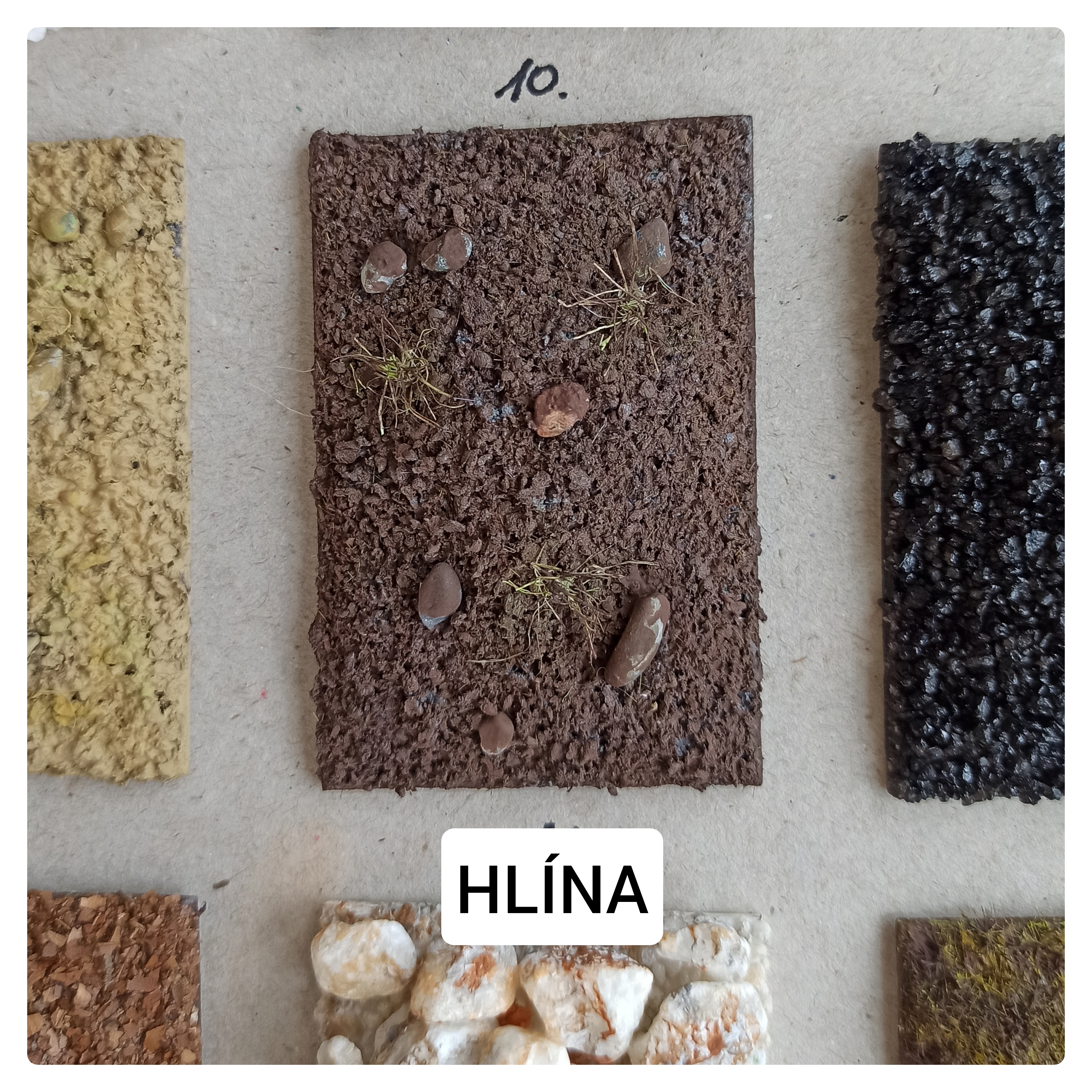 Náklad hlína 1:43